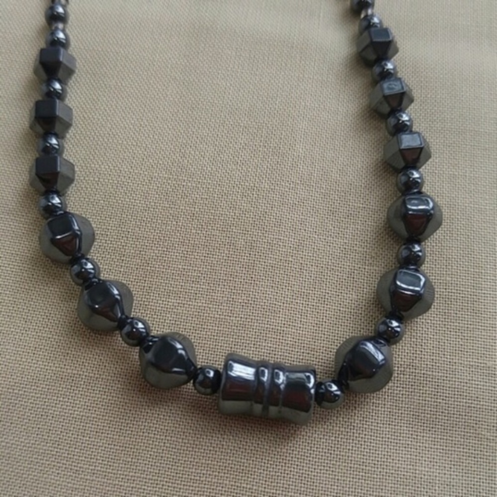 Vintage Hematite Necklace - Picture 3 of 3
